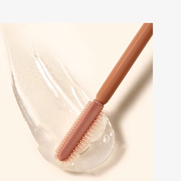 Live Tinted Huebrow Clear Setting Eyebrow Gel shape, take, laminate brows - Picture 2 of 5